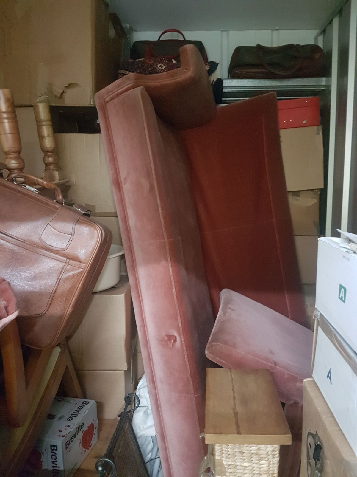 `Dusty Pink Velvet Covered 3 Seater And 1 Seater Sofa With Loose Feather/Down Filled Cushions photo furniture