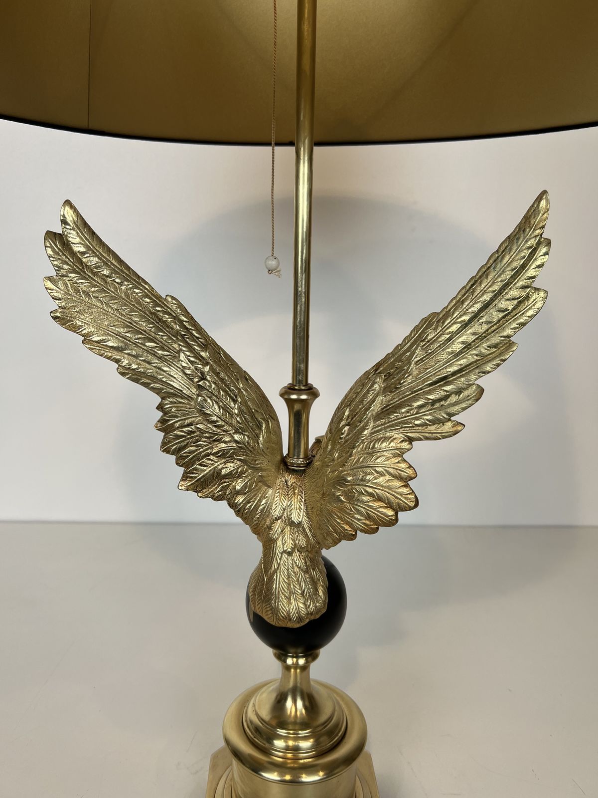 photo vinterior Royal Eagle Lamp In Bronze In The Taste Of Maison Charles