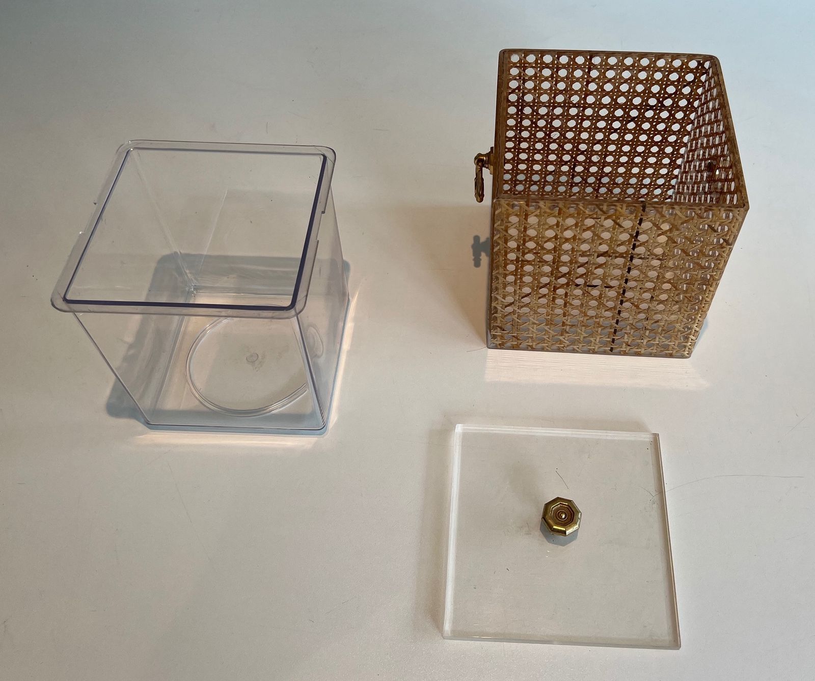 Ice Bucket In Plexiglass And Cannage In The Taste Of Gabriella Crespi photo vinterior