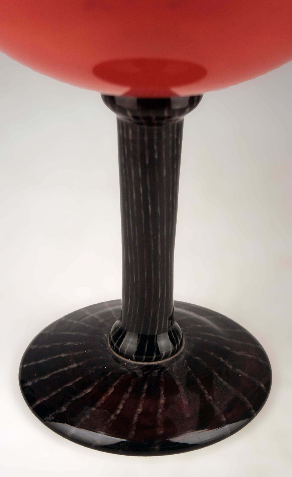 Early 20th Century Art Déco French Art Glass Footed Vase By German Artist Charles Schneider photo buy