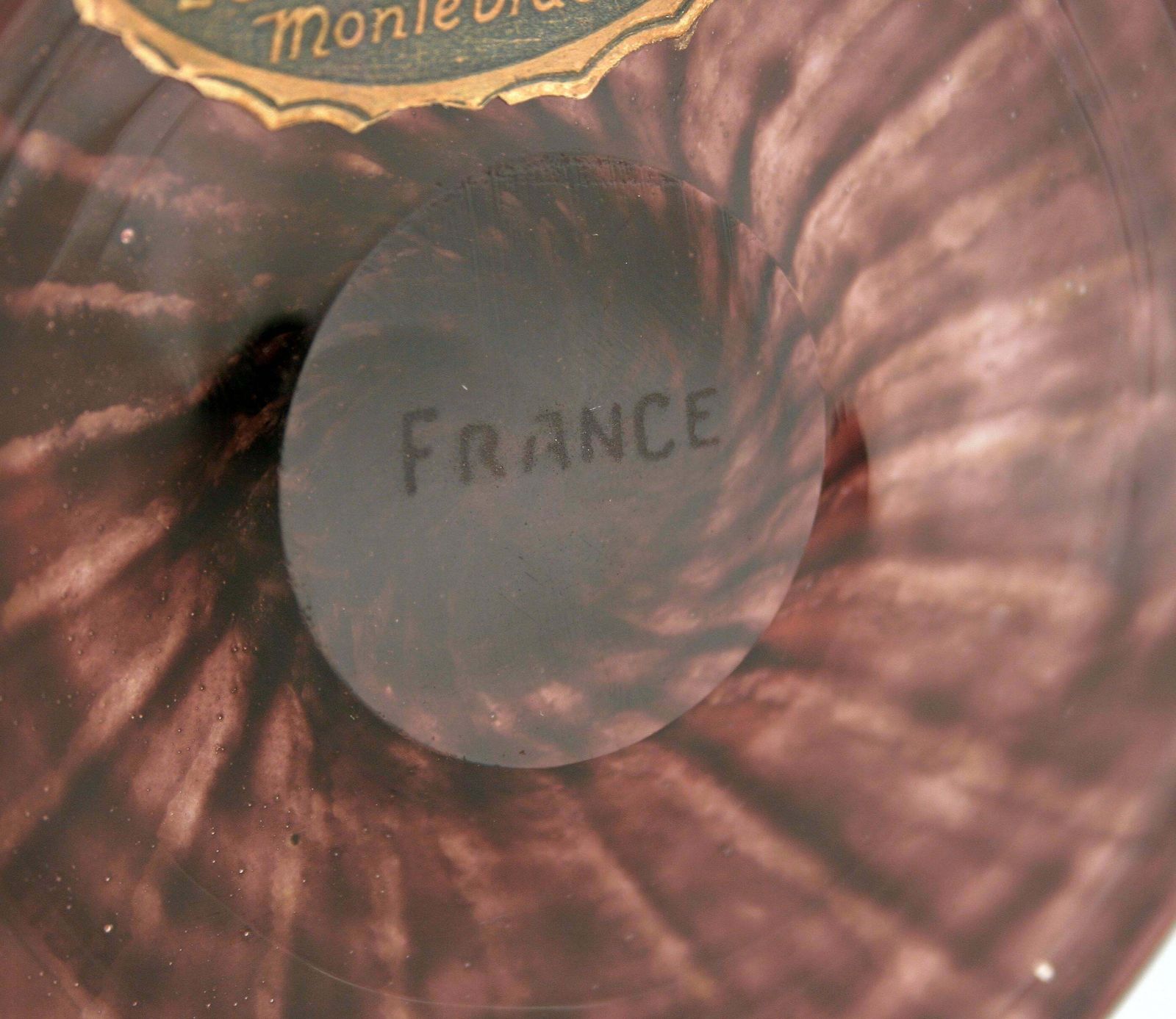 photo vinterior Early 20th Century Art Déco French Art Glass Footed Vase By German Artist Charles Schneider