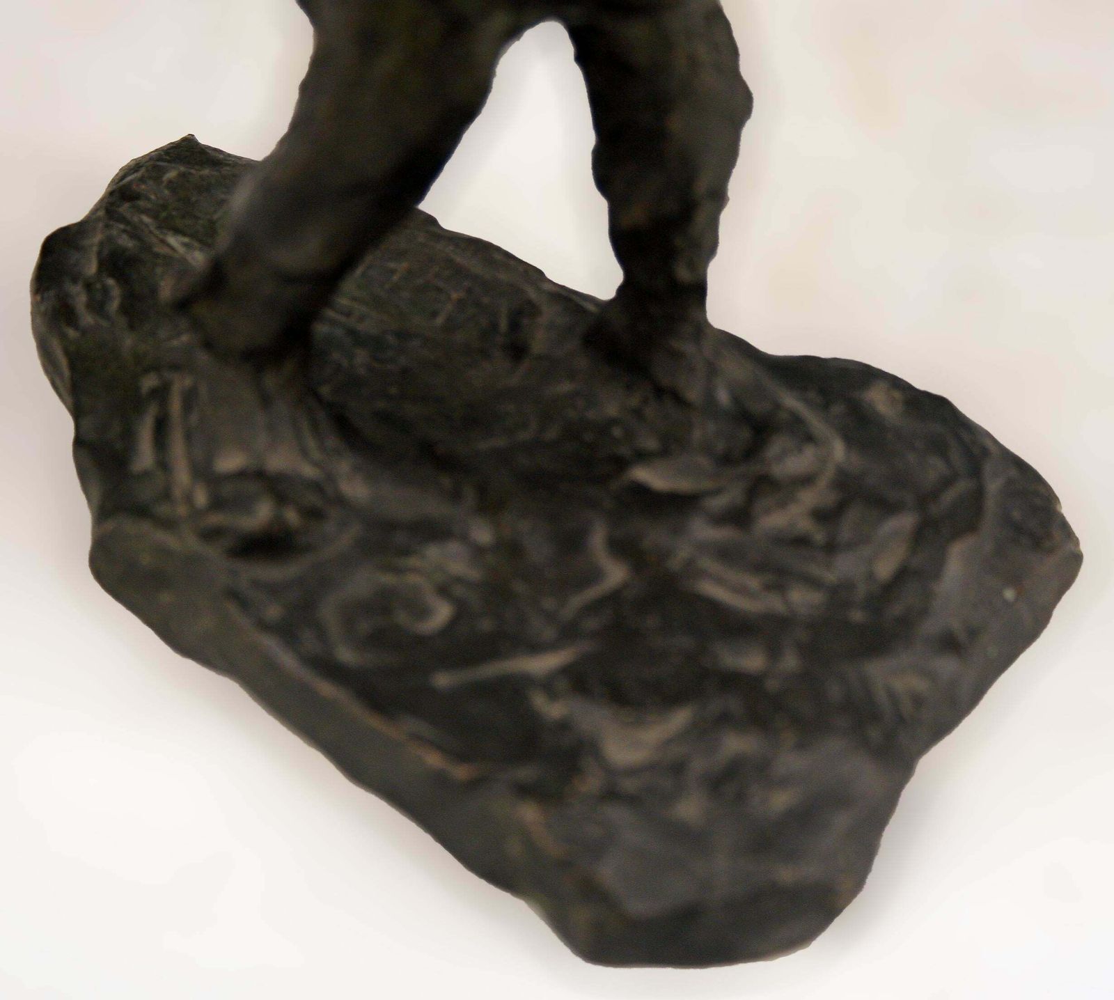 Early 20th Century Patinated Bronze Sculpture Of Carrying Man By Belgian Sculptor Victor Demanet And Bl Paris photo vinterior