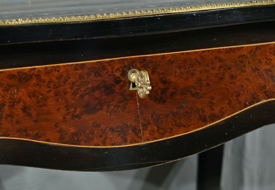 Furniture Small Middle Worker In Pear And Amboyna, Napoleon III Period – Mid 19th Century photo