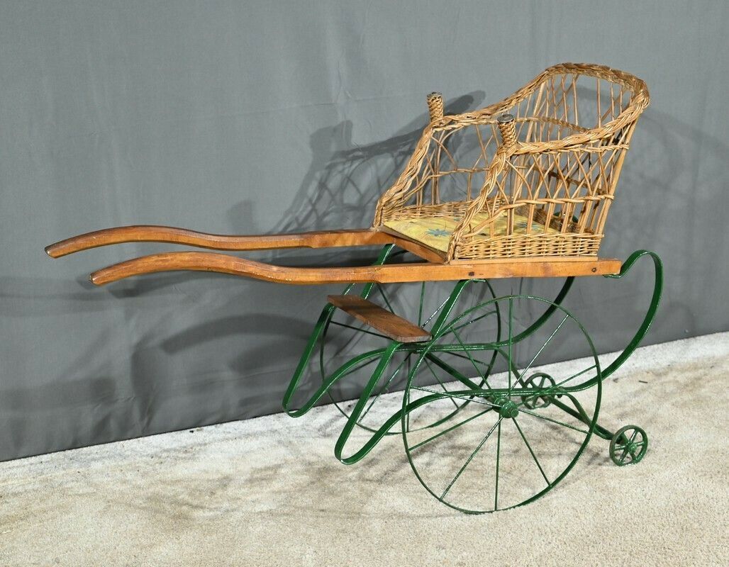 Wicker Child Stroller – 1900, 1900s photo furniture