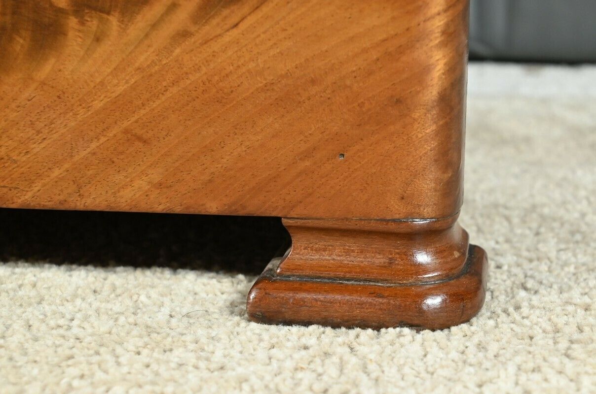 photo buy Mahogany Bedside Table, Restoration Style – 2nd Part 19th Century