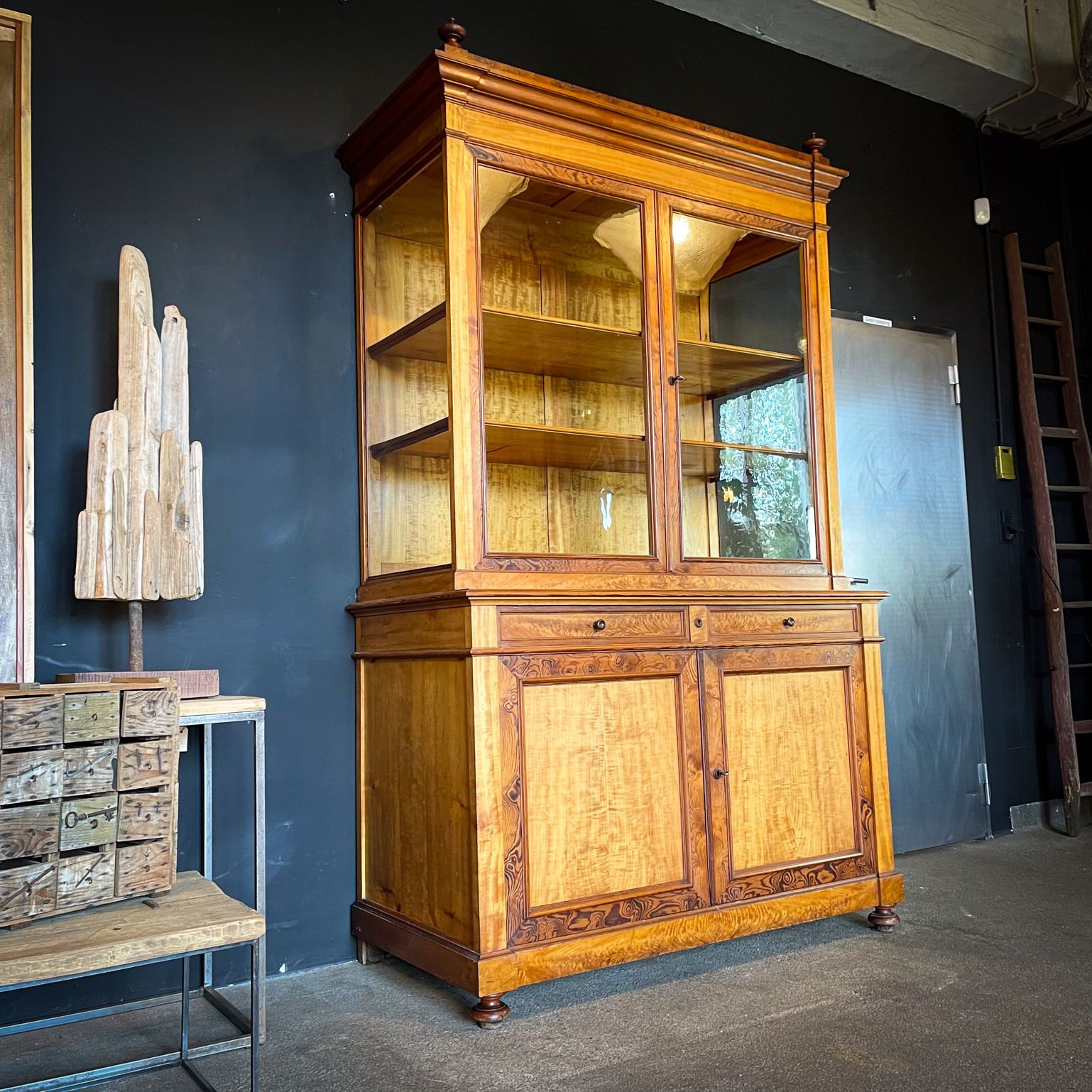 Antiek Herenhuis Dressoir – België, Ca. 1880 photo for sale