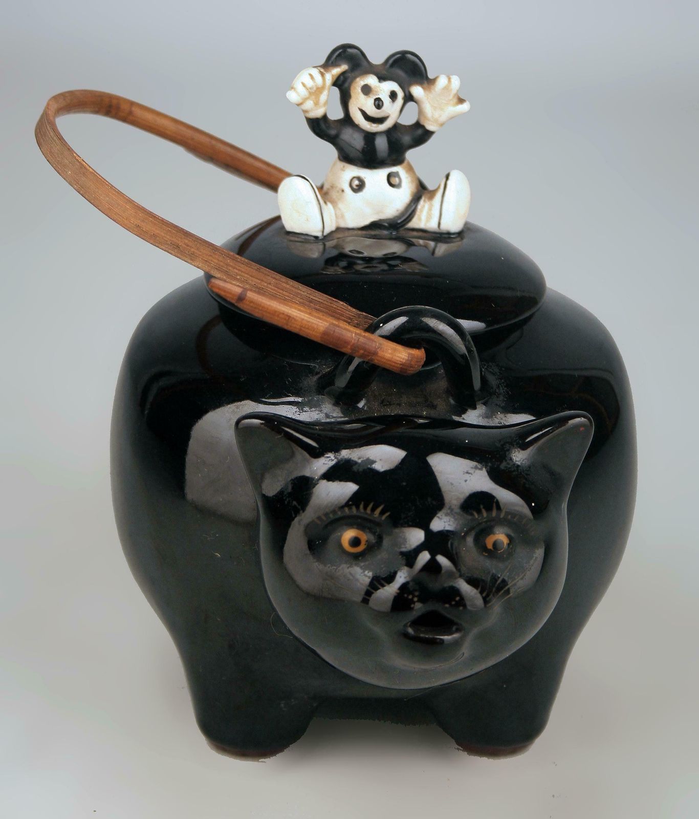20th Century/Shōwa Era Japanese Glazed Porcelain Teapot Of Black Cat With Mouse Lid photo for sale