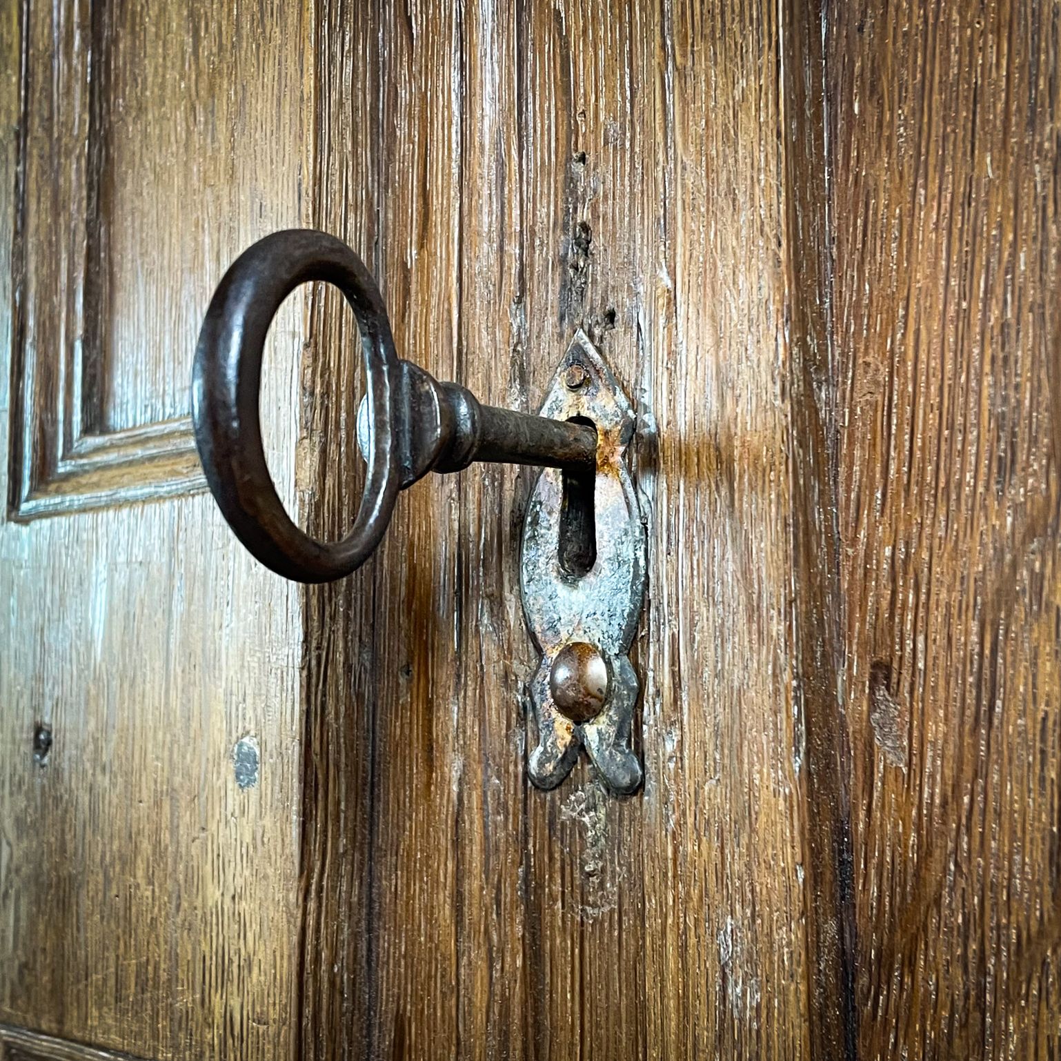 Antique Oak Country Wardrobe – Germany, Circa 1680 photo buy
