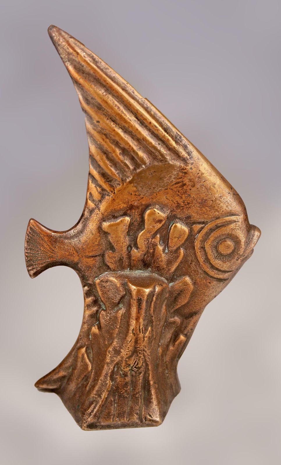 Early 20th Century Art Déco French Patinated Bronze Sculpture Of An Angel Fish photo 1350.0