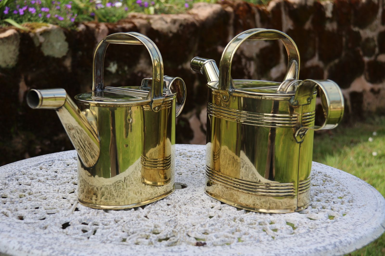 A Matched Pair Of Late 19th C Country House Type Brass Watering Cans From The Langham Hotel, London photo Garden Decor