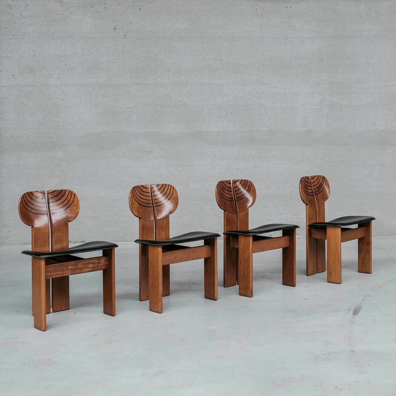photo vinterior Set Of Four 'Africa' Mid Century Italian Dining Chairs By Scarpa