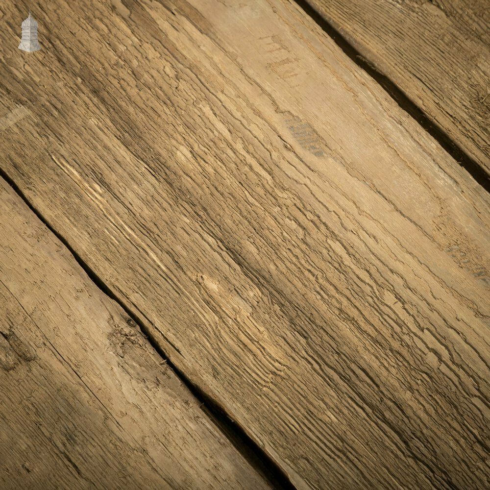 1164.0 Distressed Pine Boards, 8.5 Inch Wide, Batch Of 10.8 Square Metres photo