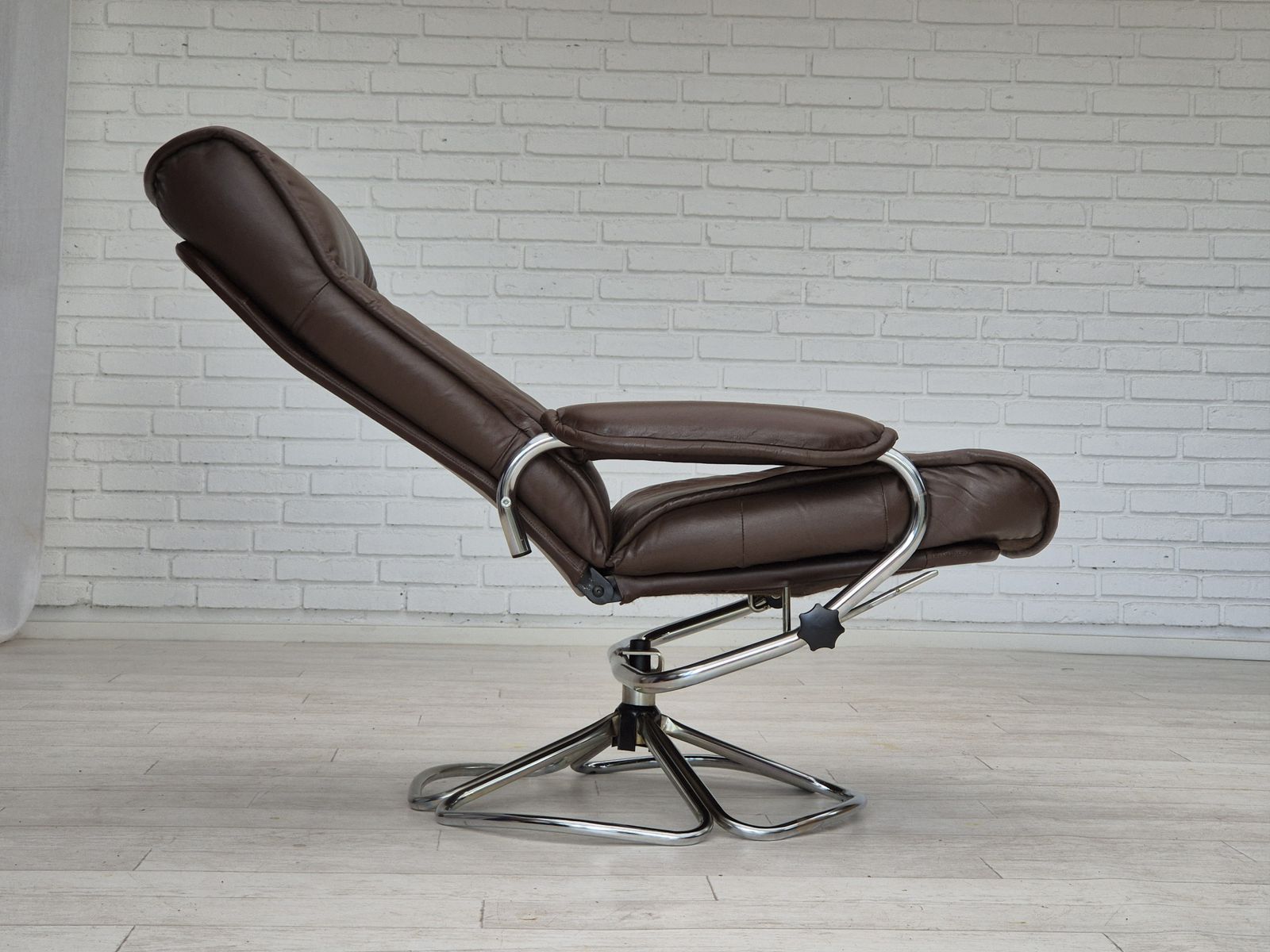 1970s, Danish Swivel Chair, Original Condition, Leather, Chrome Steel. photo furniture
