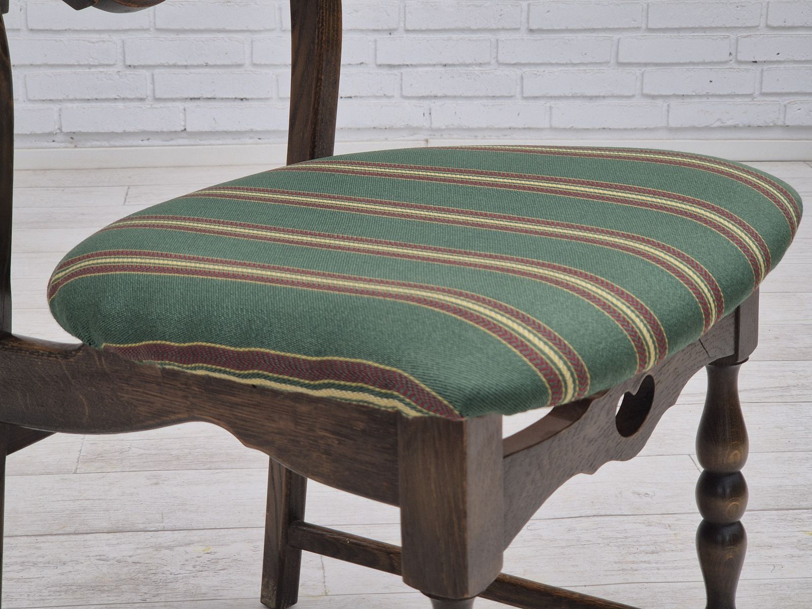 1970s, Set Of 4 Danish Dining Chairs, Original Condition, Dark Oak Wood, Furniture Wool Fabric. photo vinterior