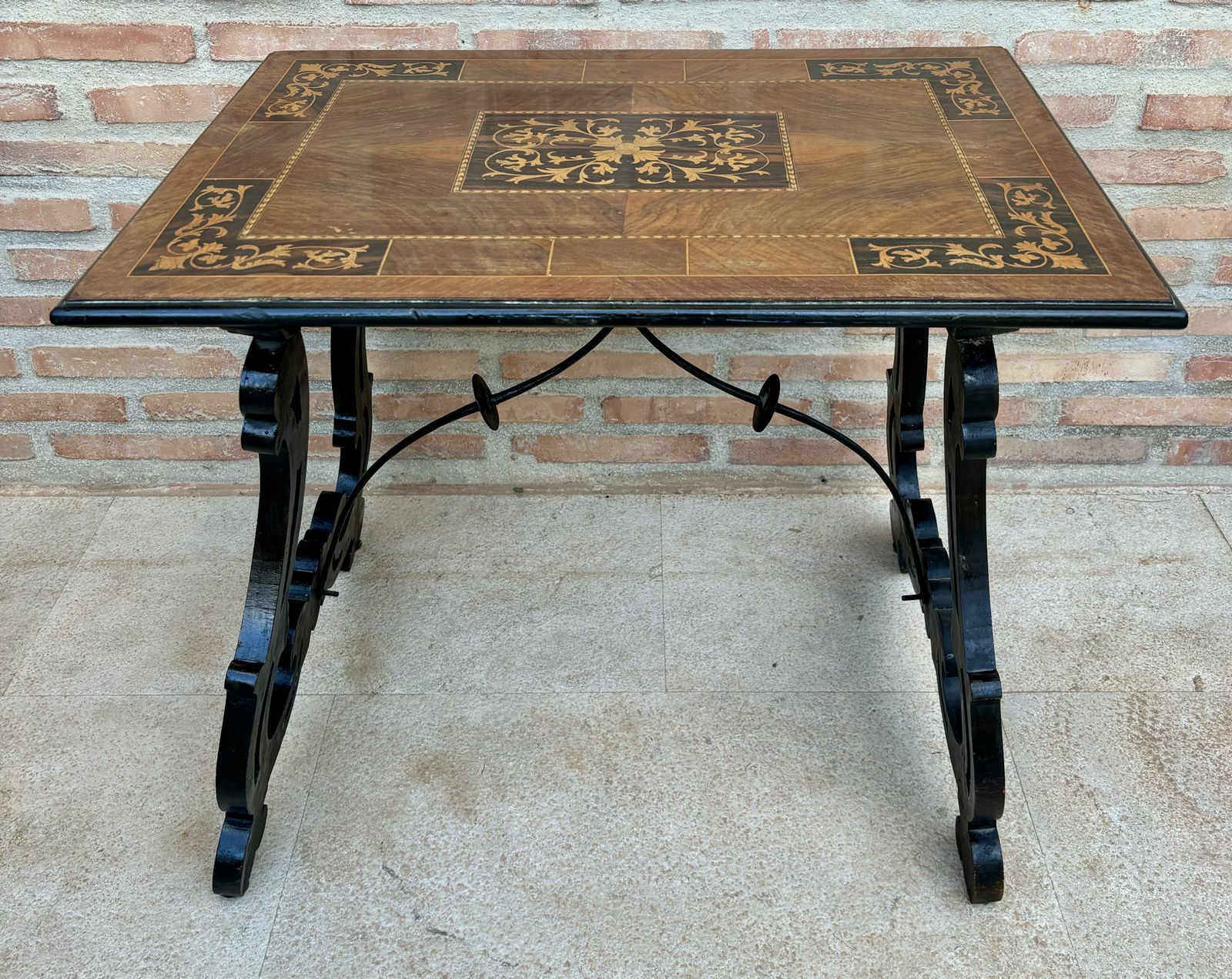 Spanish Early 19th Century Baroque Side Table With Lyre Legs And Marquetry Top photo for sale