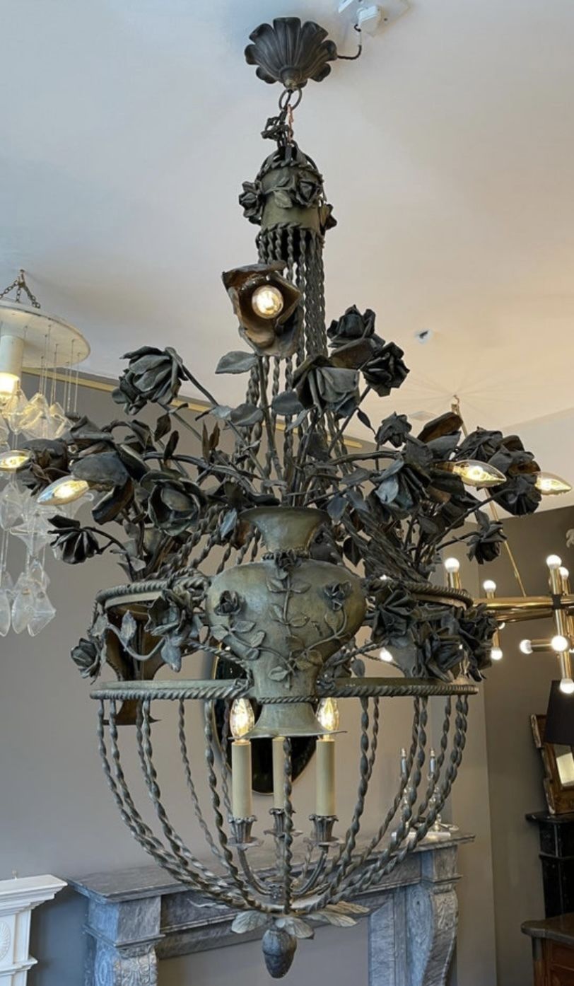 photo furniture Large Gilt And Wrought Iron Italian Chandelier