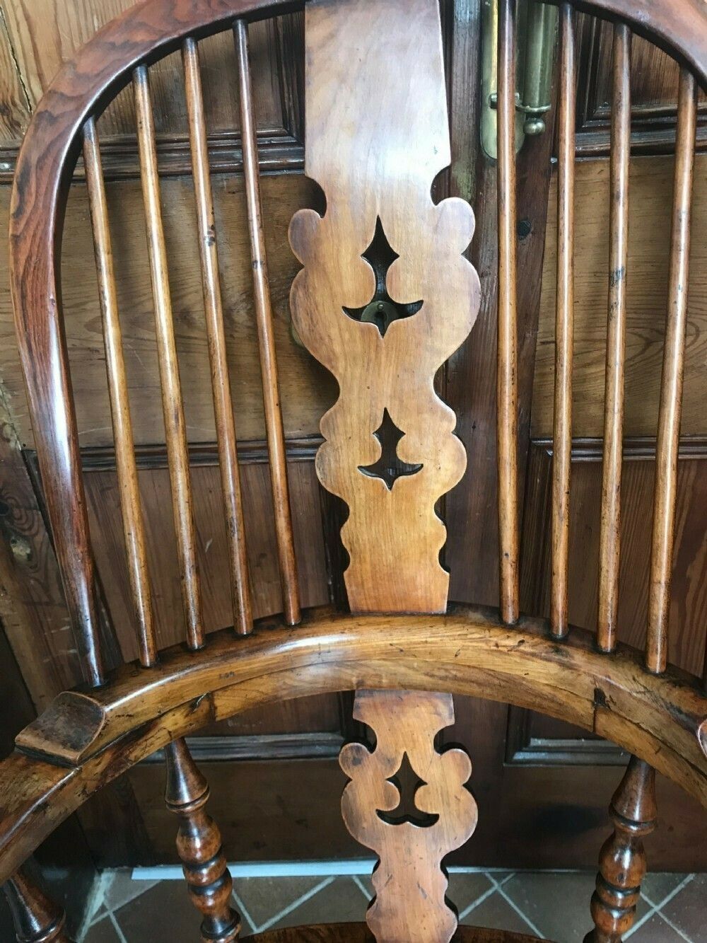 1880s Windsor Yew Broad Arm Chair photo 695.0