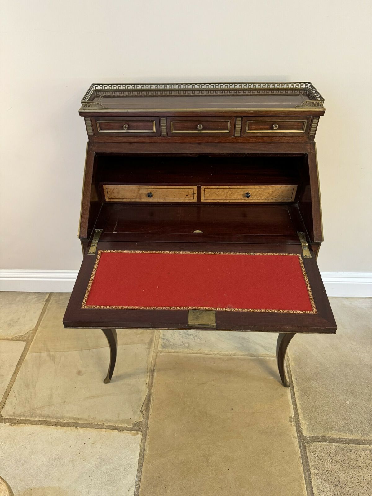 Stunning Antique French Quality Rosewood Brass Inlaid Bureau photo for sale