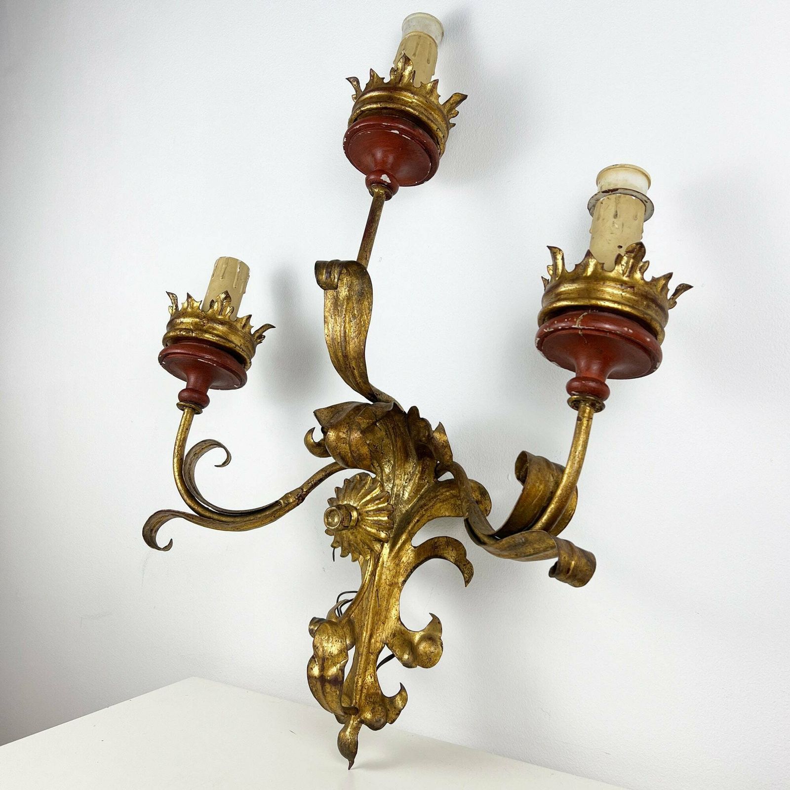 Antique Tole Sconce, Large Italian Gilt Tole Wall Lamp, Florentine Wall Sconce photo for sale