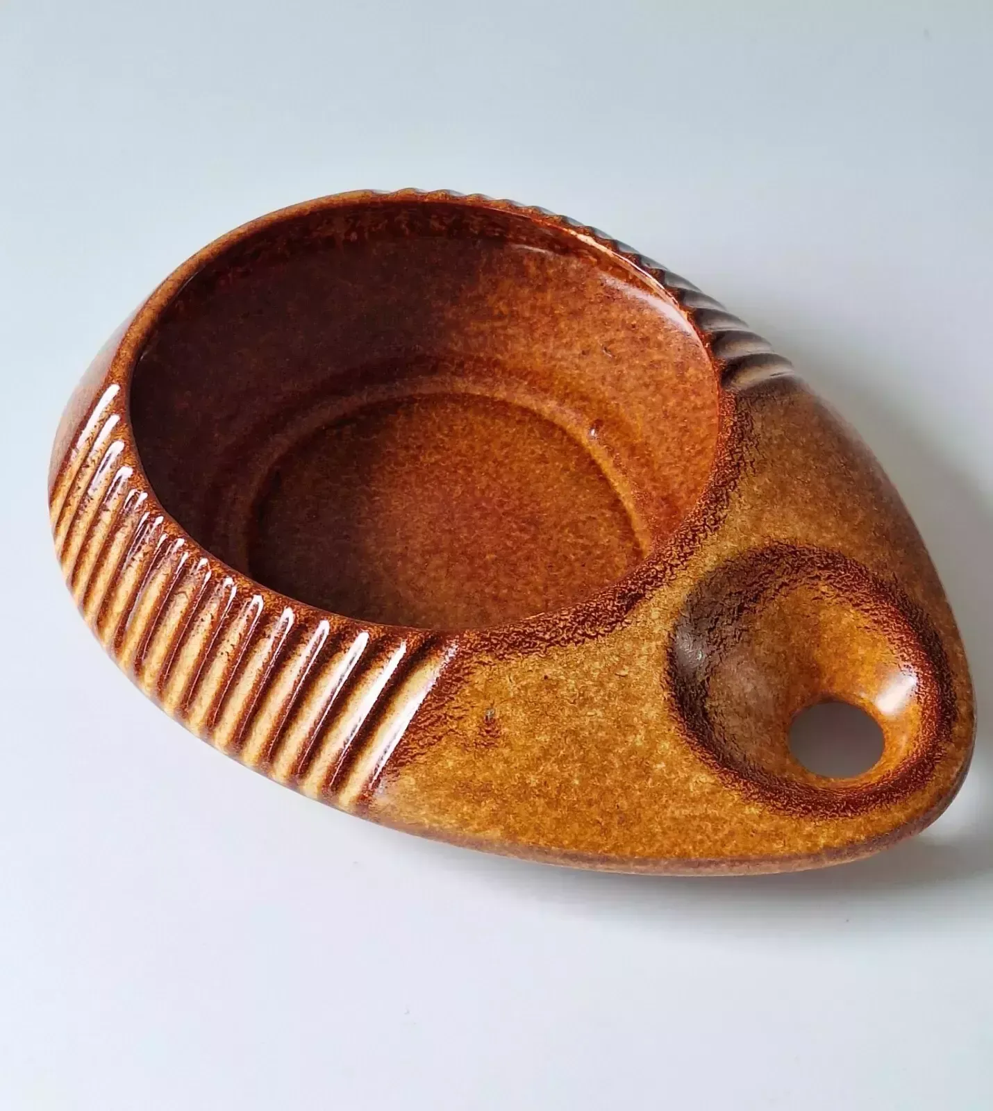 A Large Modernist ‘Screziato Tobacco’ Ceramic Fruit Bowl By Bertoncello Italy 70 photo for sale