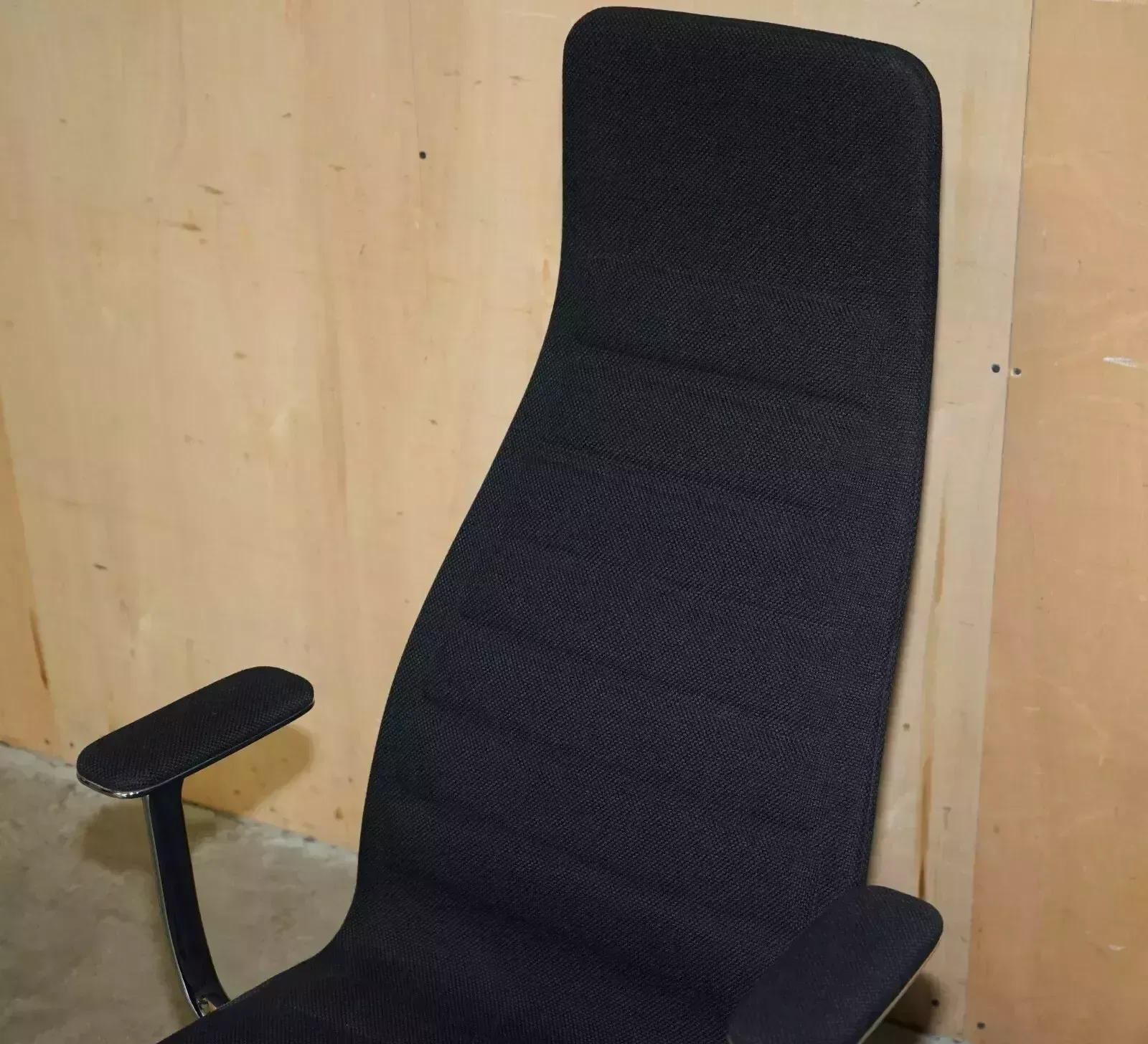 Pair Of Cappellini Lotus Office Lounge Armchairs By Jasper Morrison photo 3500.0