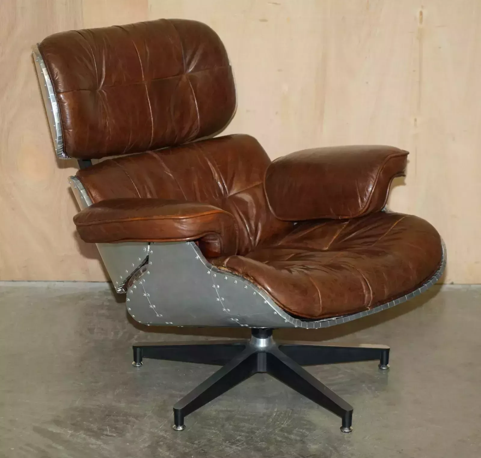 Stunning Heritage Brown Leather Hand Hammered Aviator Lounger Armchair & Ottoman photo furniture