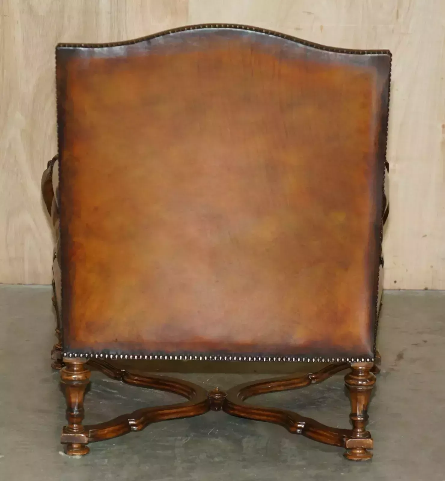 photo vinterior Lovely Pair Of Hand Dyed Cigar Brown Leather Library Armchairs With Ottoman