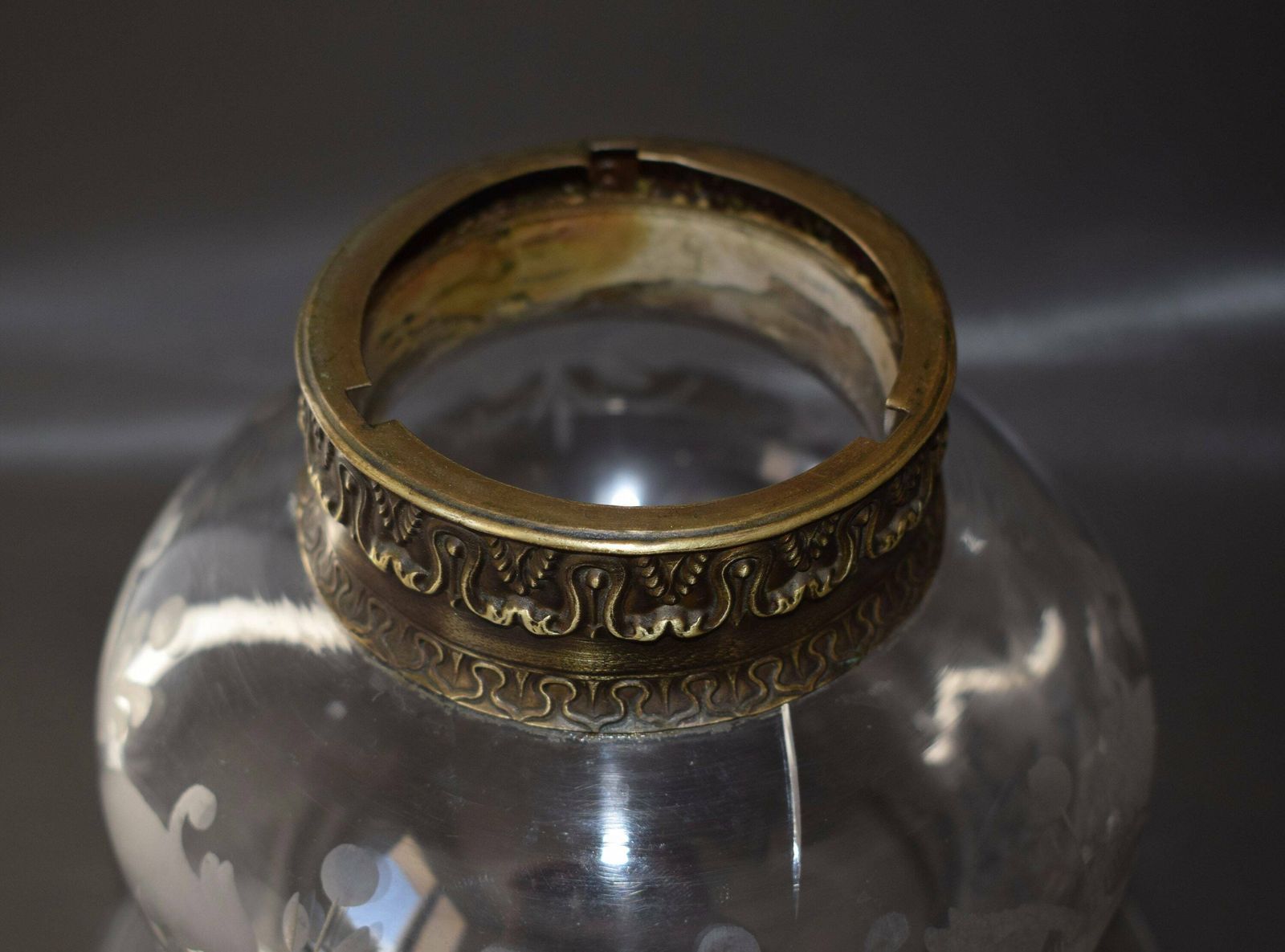 Large Antique French Cut Crystal Wheel Engraving Glass Lamp Shade With Brass Mount photo 222.0
