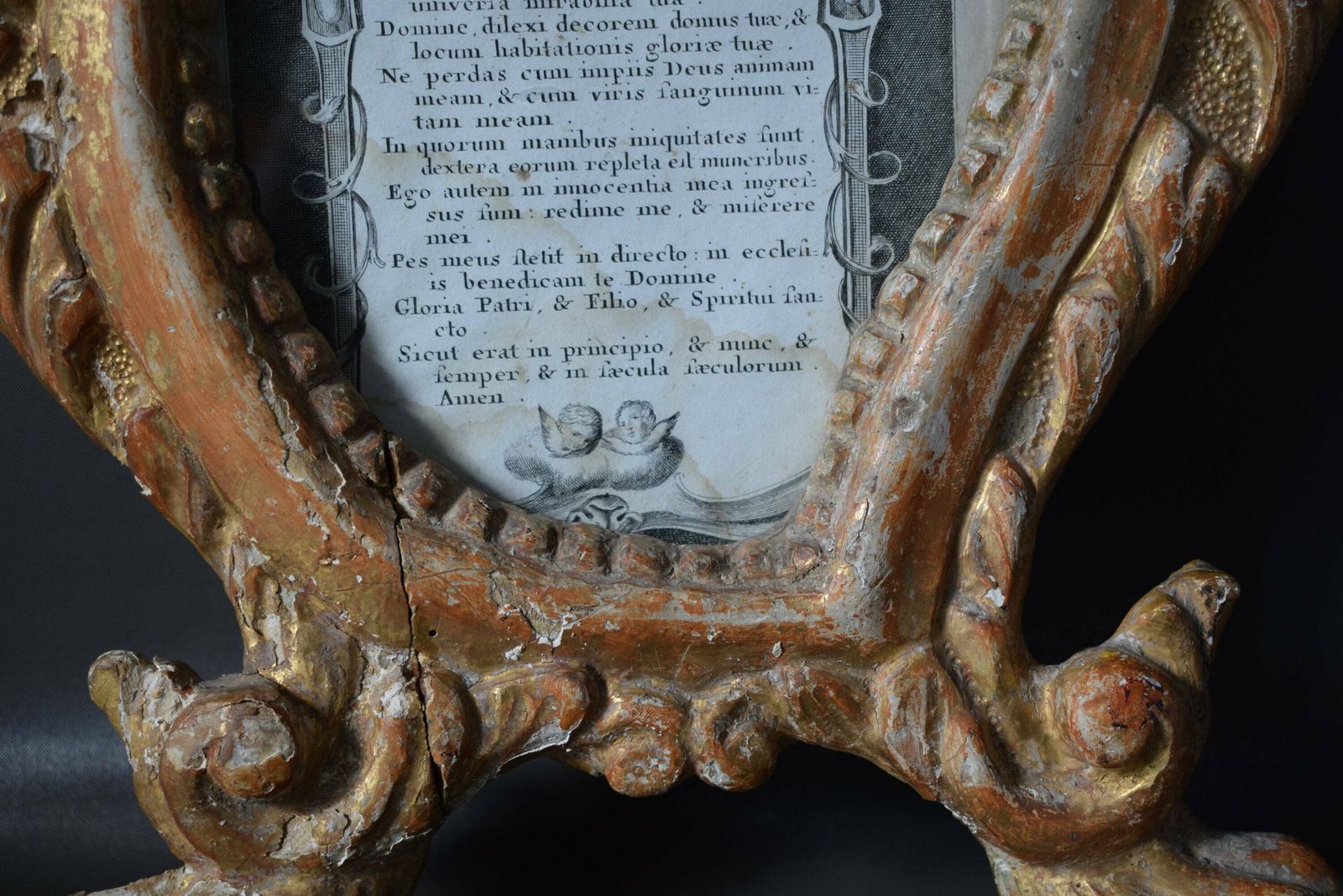 18th Antique French Carved Gilt Wood Photo Frame photo vinterior