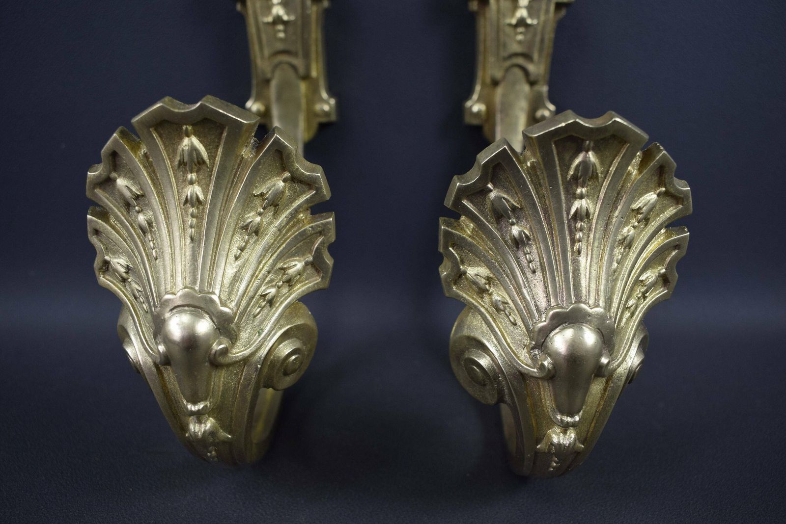 Vintage French Pair Of Louis XV Bronze Tiebacks Holdbacks photo vinterior
