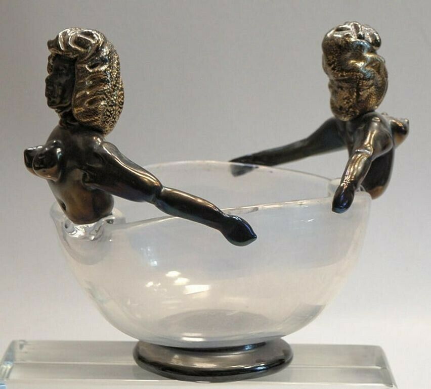 Iridescent Bowl With Figurine In Figurehead Position, Ercole Barovier, 1930 photo Art