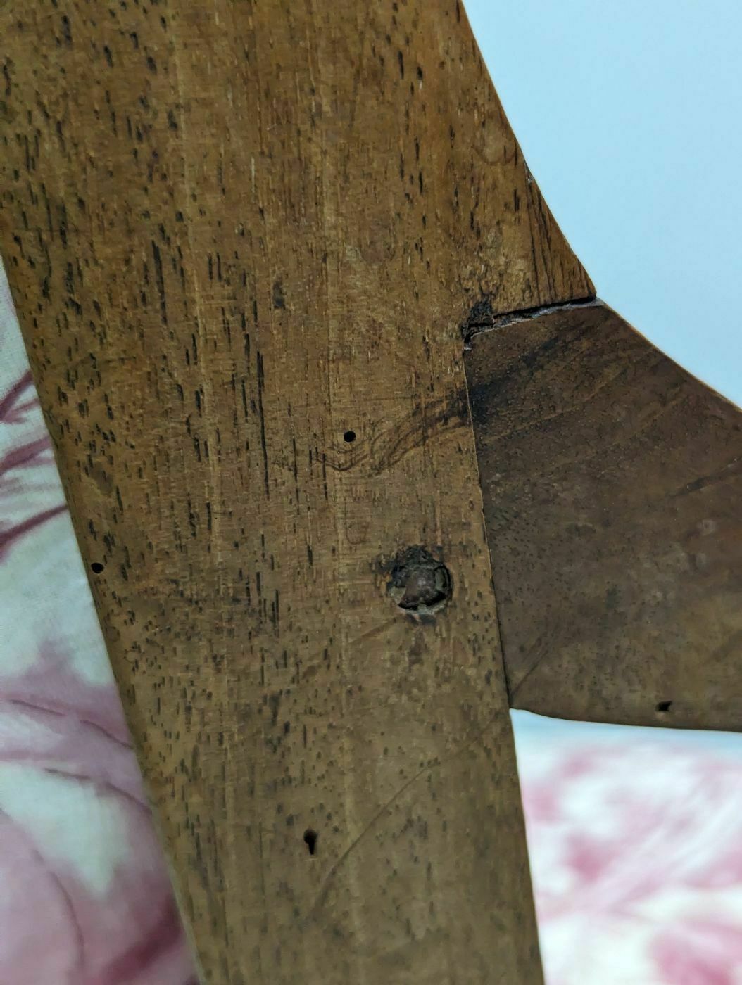 photo vintage Set Of 4 Walnut Armchairs From The Directory Period