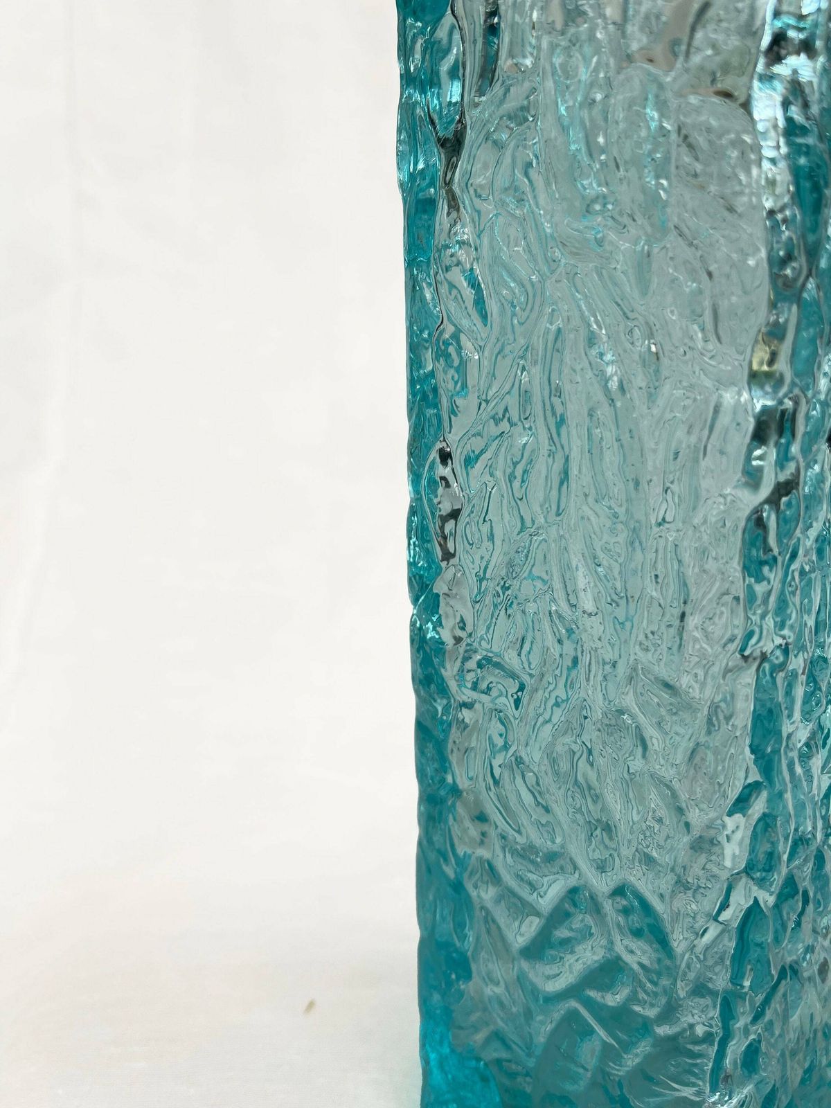 Mid Century Davidson Brama Luna Turquoise Blue Vintage Glass Bark Vase 1960's Retro photo for sale