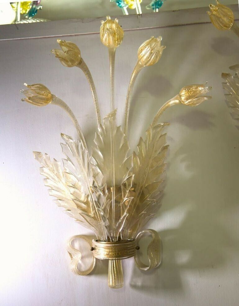 photo furniture Seguso Pair Of Sconces, Murano Glass With Gold Leaf, Tulips, Leaves And Bow Deco
