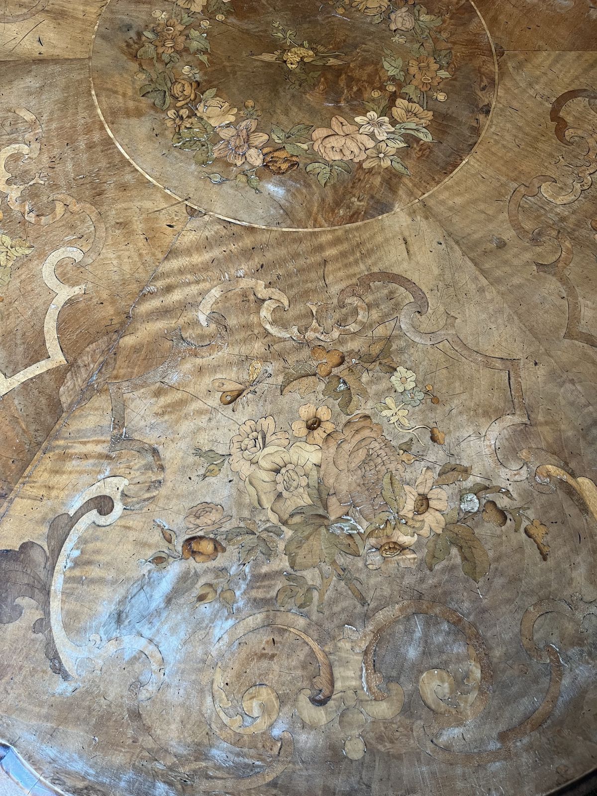 19th Century Victorian Dining Table   Marquetry Throughout, Incredible Detail photo vinterior