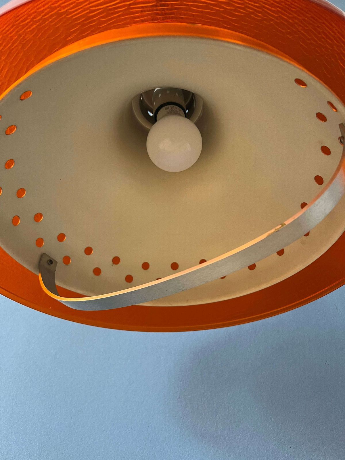 photo for sale Mid Century Ufo Plexiglas Space Age Hanglamp