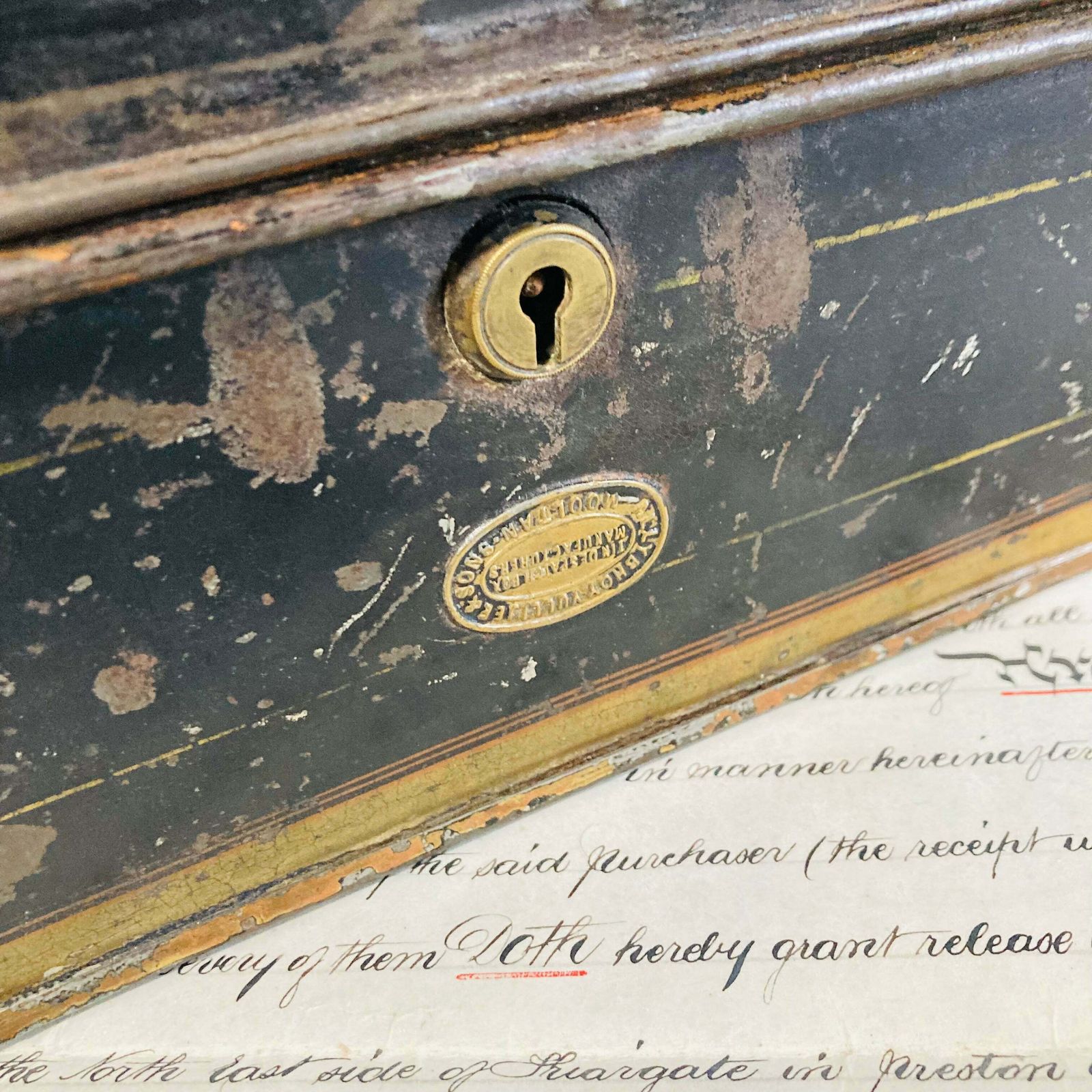 165.0 Antique Traveling Tin Tea Caddy photo