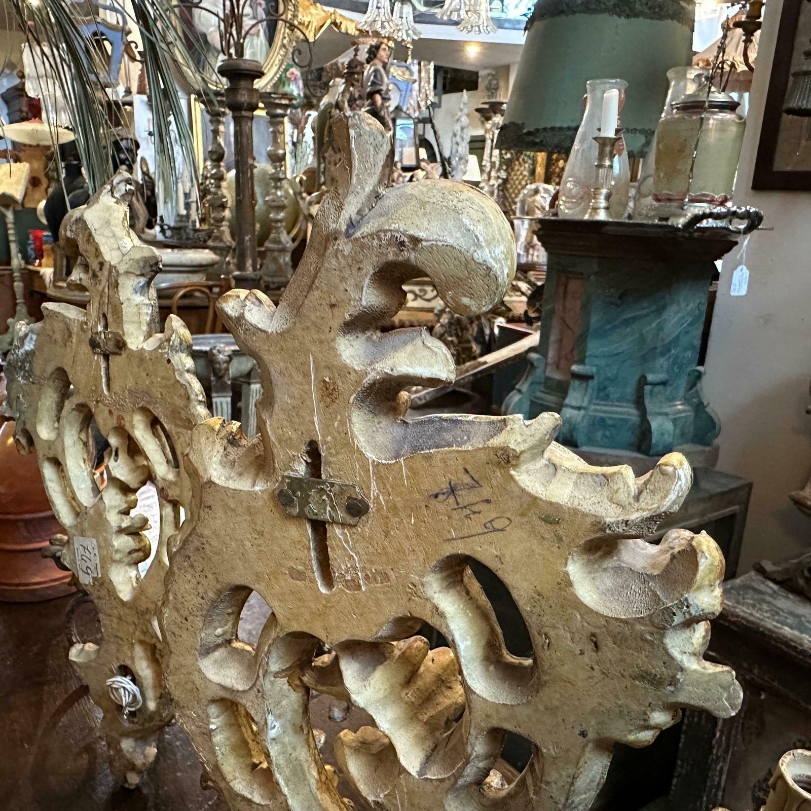 1900s Baroque Hand Carved Lacquered Wood And Iron Italian Wall Sconces photo Lighting