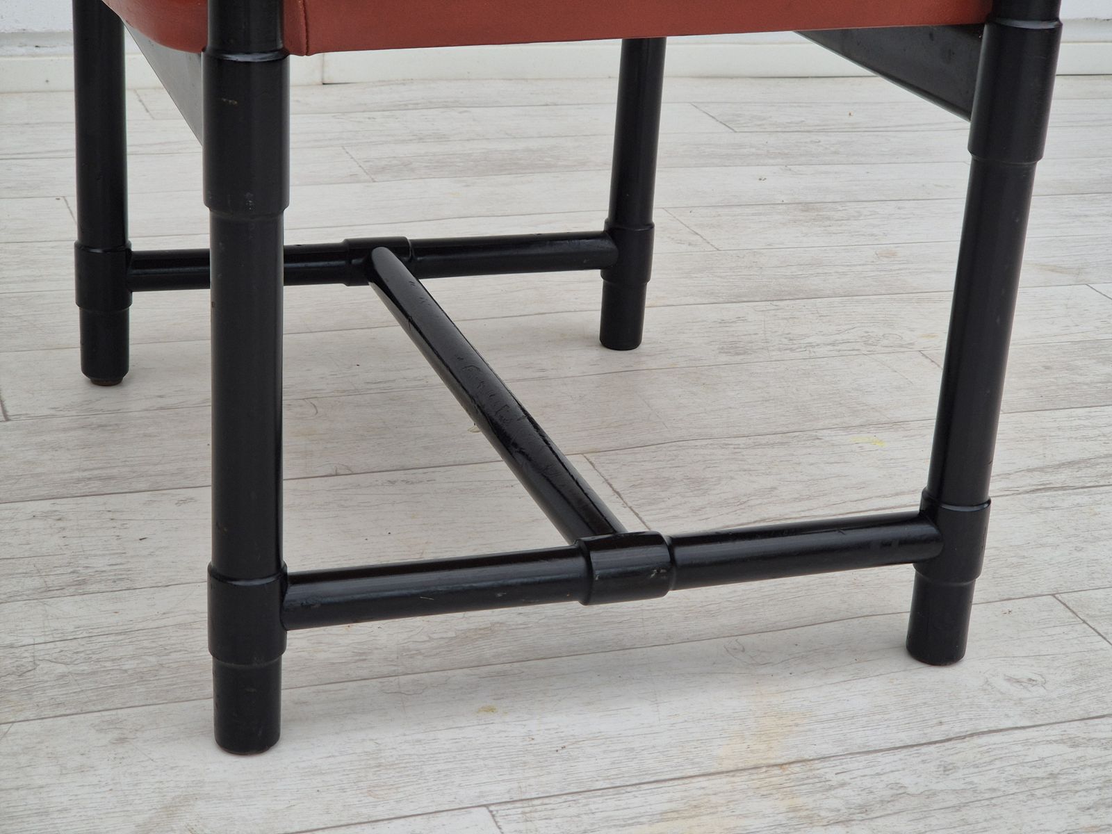 Jaren 1970, Set Van 4 Finse Fauteuils Van Lepokalusto, Berkenhouten Frame, Leer. photo buy