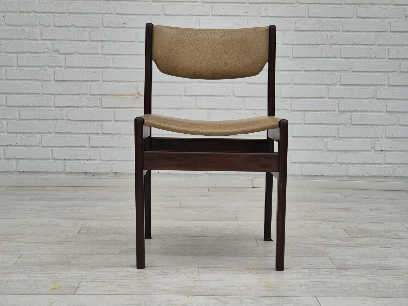 1970s, Set Of 5 Danish Dinning Chairs, Original Condition, Teak Wood, Leather. photo Furniture