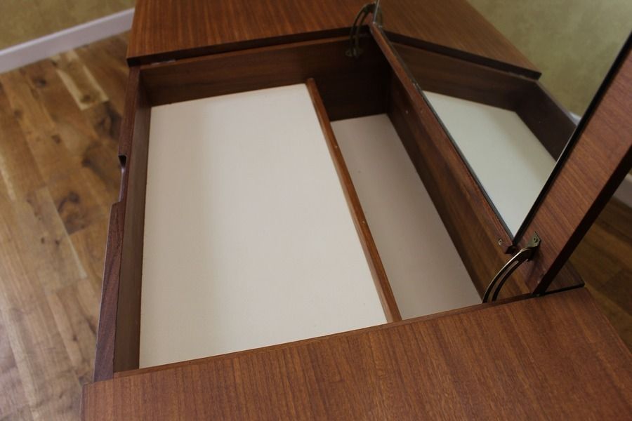 photo furniture Mid Century Furniture Early 1960s Large Modular Dressing Vanity