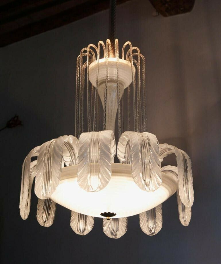 8800.0 Imposing Rare Barovier Fountain Chandelier, White Puligoso, 1930s, Murano Deco photo