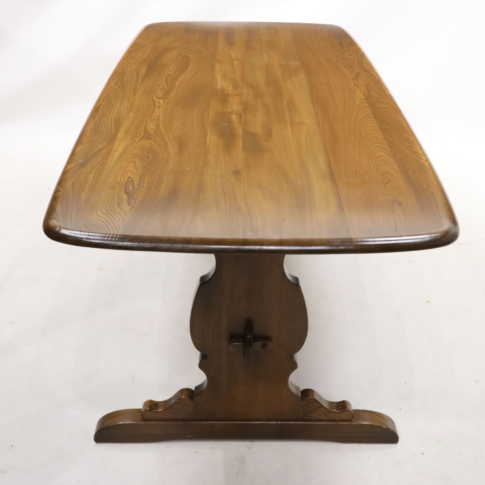 photo furniture Ercol Elm Dining Table Plank Top Retro Golden Dawn Finish Free Uk Delivery*