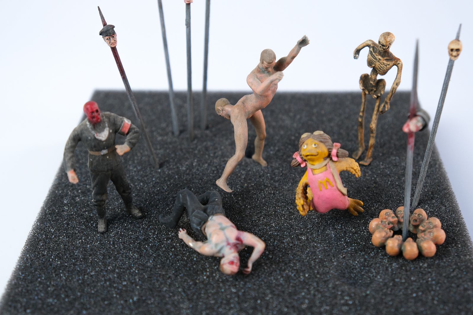 'Hell Souvenir' Figures By Jake And Dinos Chapman, 2022 photo vinterior