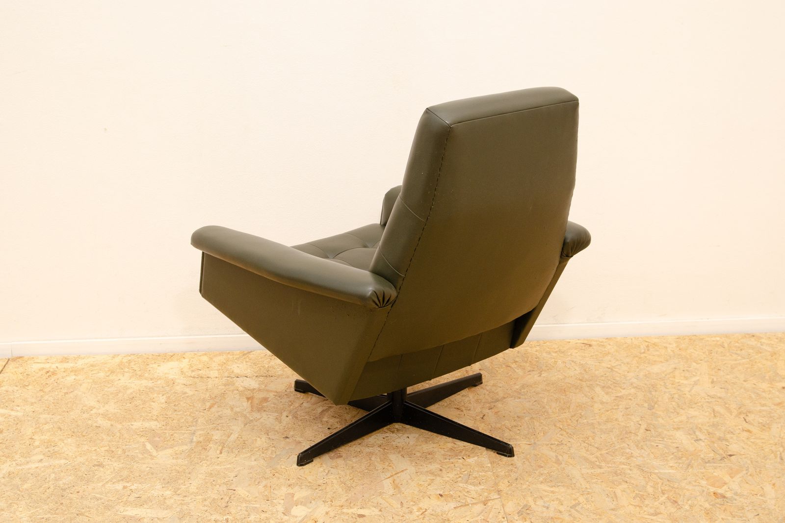 Mid Century Czechoslovak Swivel Armchair, 1970´S, Central Europe photo buy