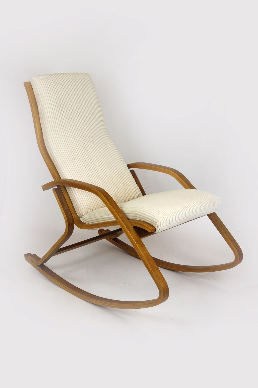 Restored Mid Century Plywood Rocking Chair By Ludvik Volak For Drevopodnik Holesov, 1960s