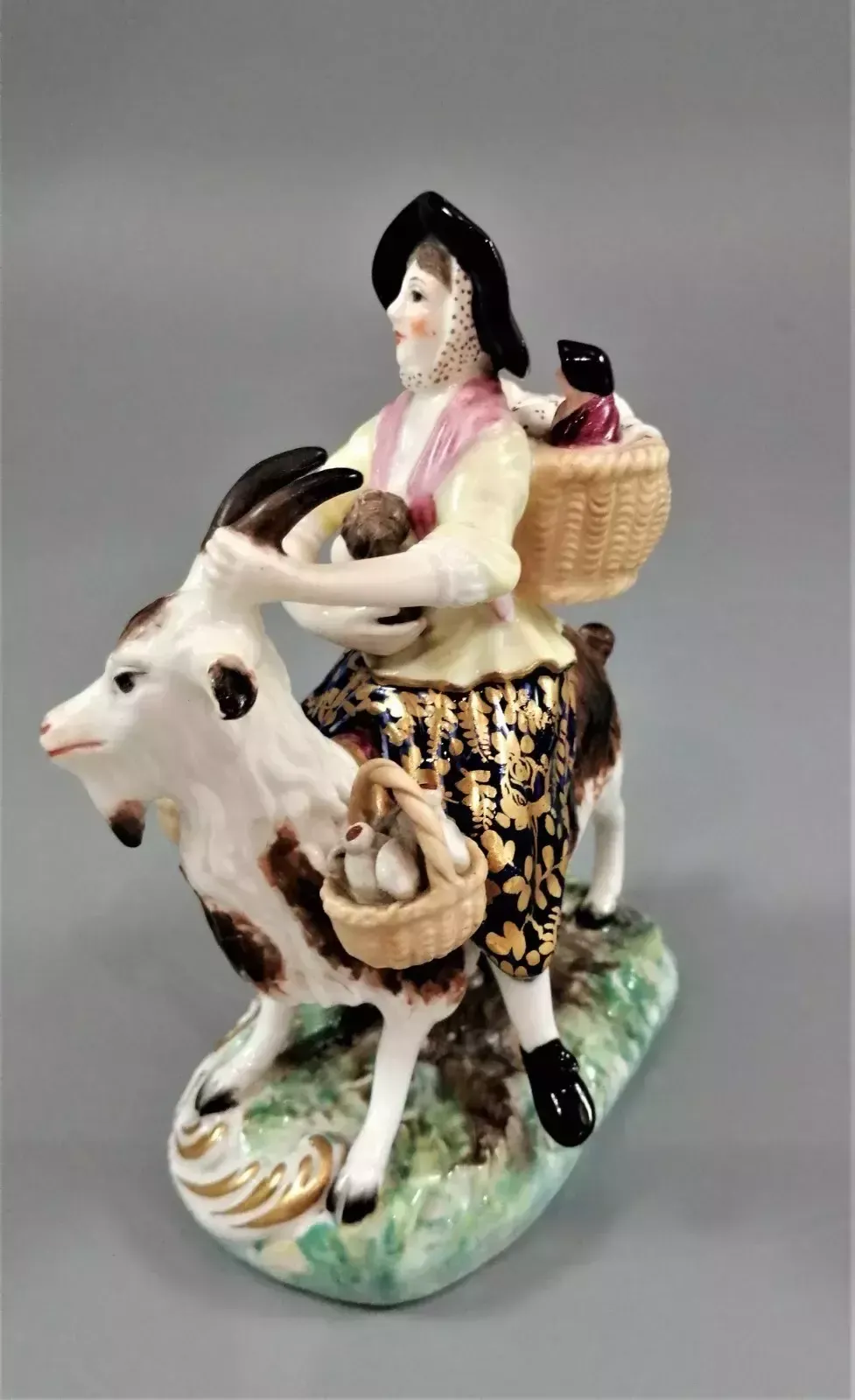 photo vintage Derby Figurines Of The Welch Tailor And His Wife, C.1820