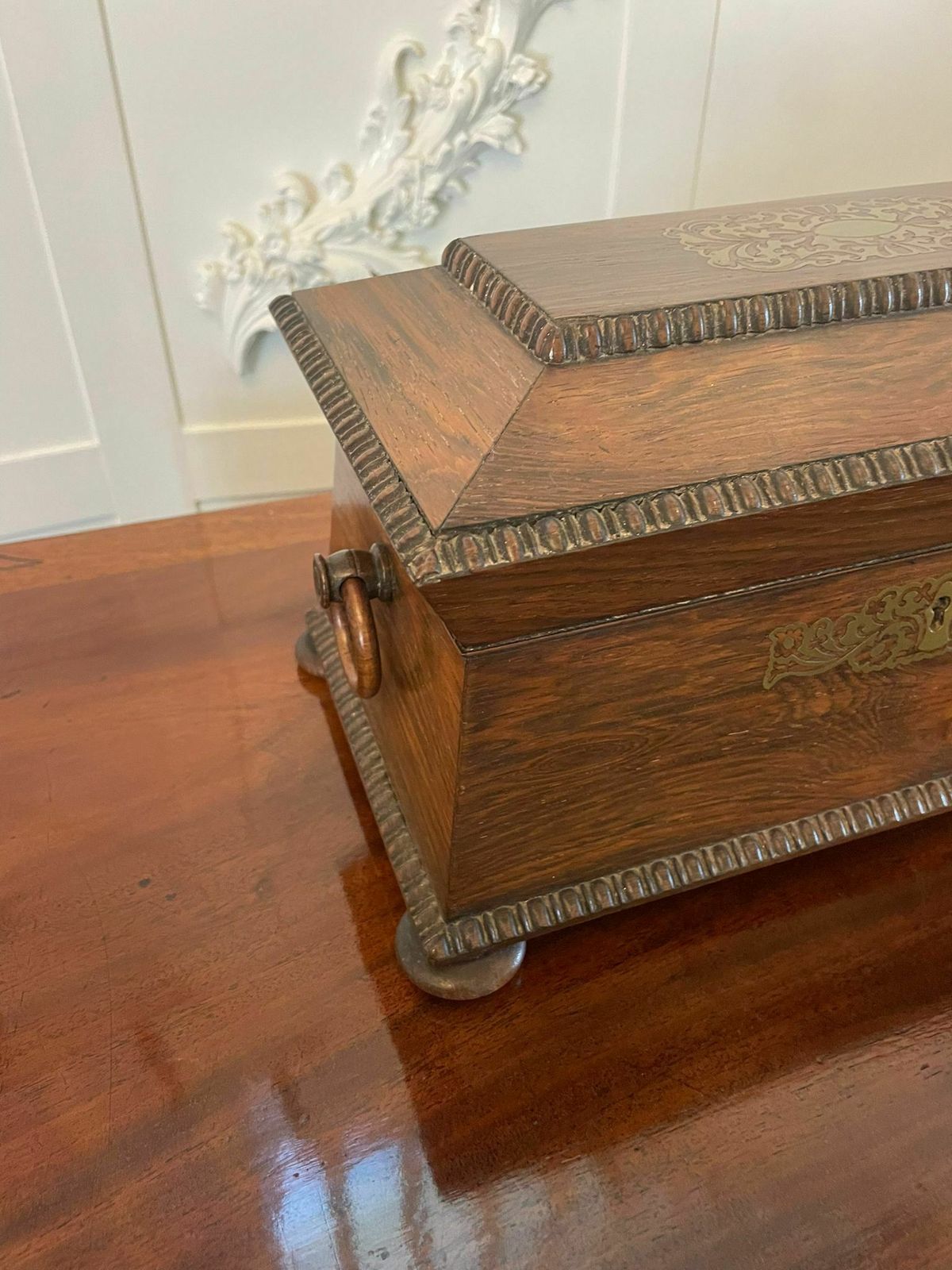 photo furniture Fine Antique 19th Century Inlaid Brass Rosewood Tea Caddy