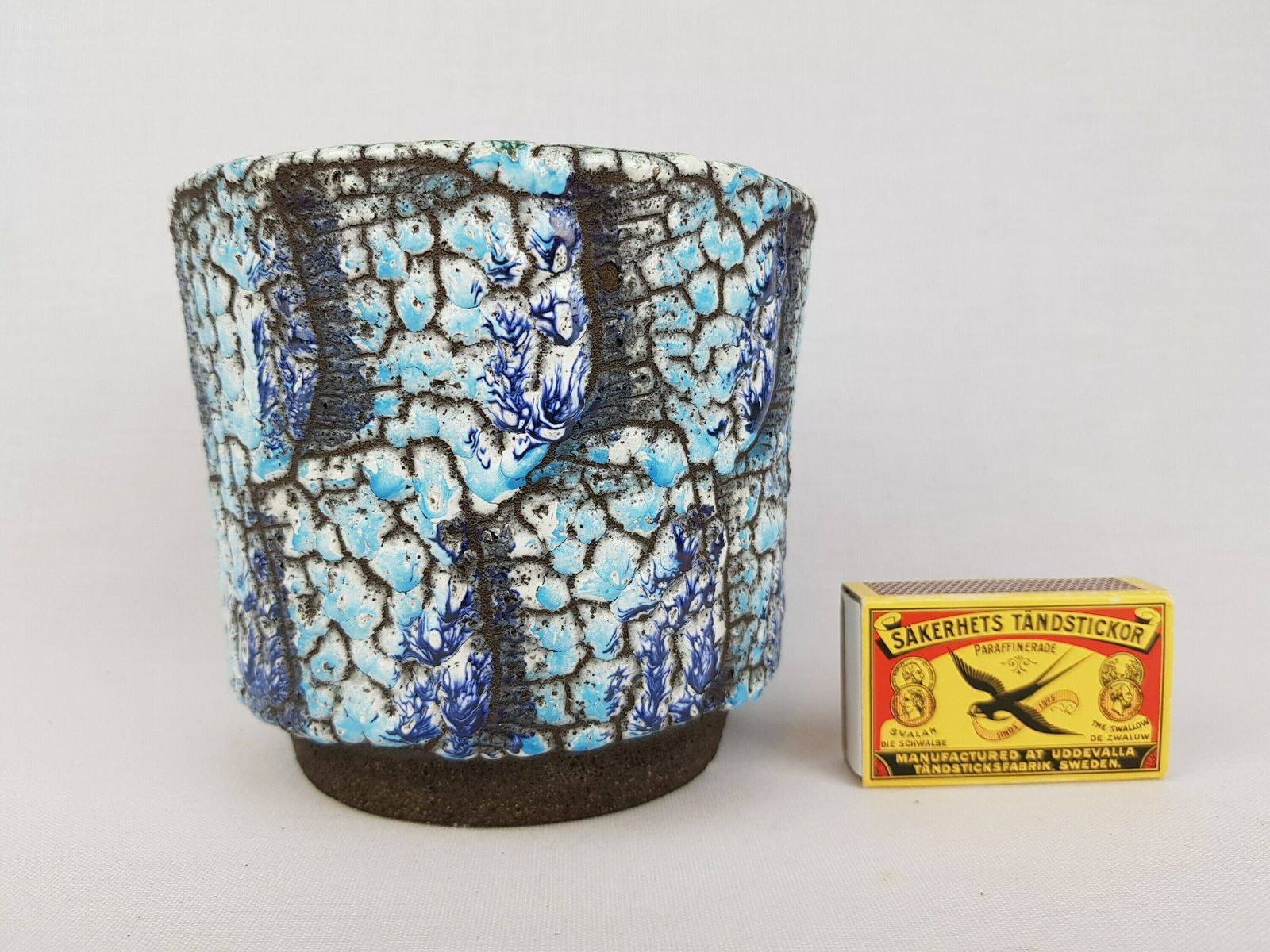 Vintage Es Keramik Blue And White Planter Cache Flower Pot With Alaska Decor West German Pottery 1970s photo for sale