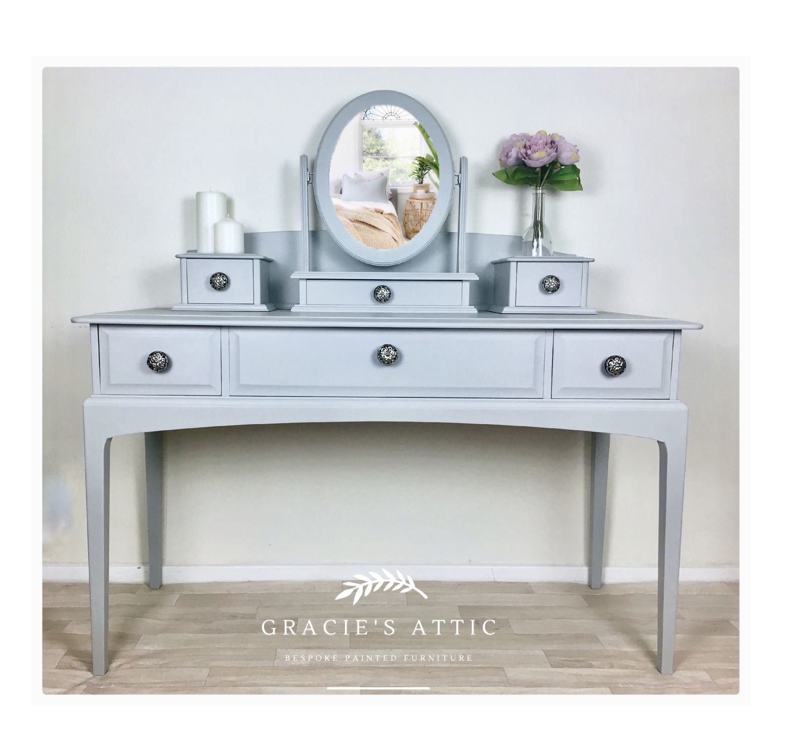 Stag Minstrel Dressing Table, Mirror & Stool photo 795.0